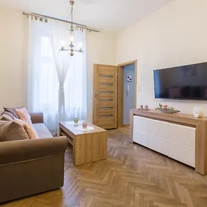 Ar Apartament