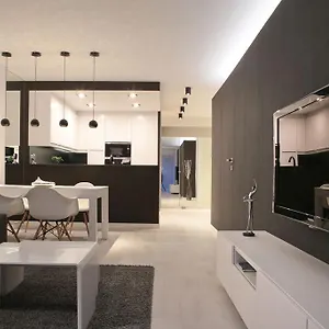 apartement-vip-stare-miasto.poznan-hotels.com/